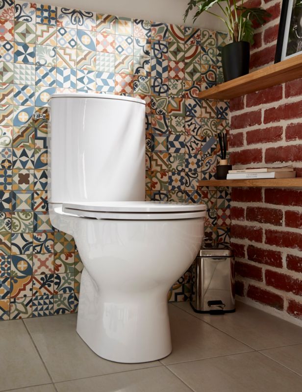 Kompakt WC GoodHome Cavally uden kant, vandret 3/6 l med softclose-sæde