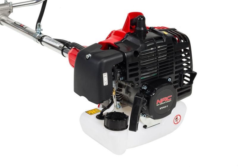 Benzindrevet buskrydder NAC BP54