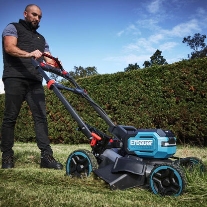 Erbauer 3-i-1 akku-plæneklipper med 72 V drivkraft og 46 cm klippebredde