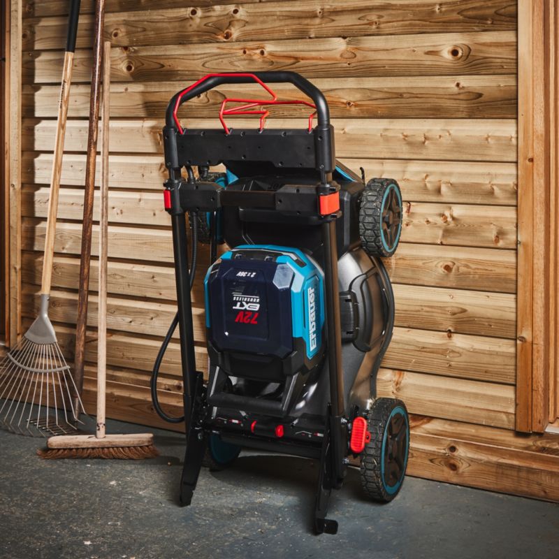 Erbauer 3-i-1 akku-plæneklipper med 72 V drivkraft og 46 cm klippebredde