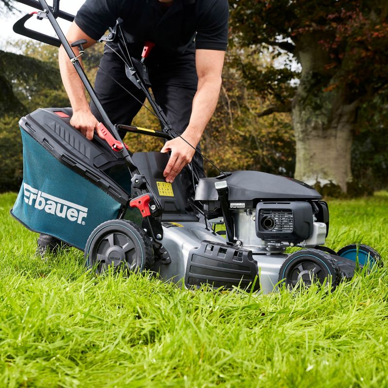Erbauer GCV170 benzinplæneklipper med selvkørende funktion, 51 cm
