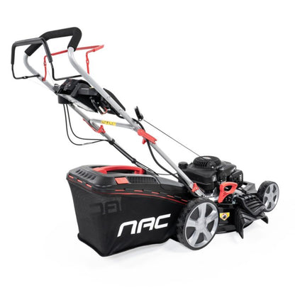 https://media2.castorama.pl/is/image/CastoramaPL/kosiarka-spalinowa-z-napedem-nac-loncin-196-cm3-55-cm~5905842525504_22c_PL_CP
