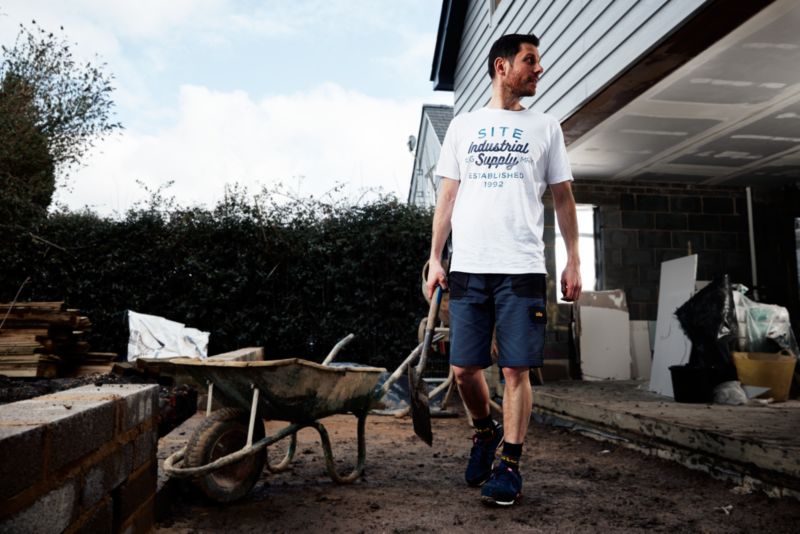 Site t-shirt i navyblå, str. L