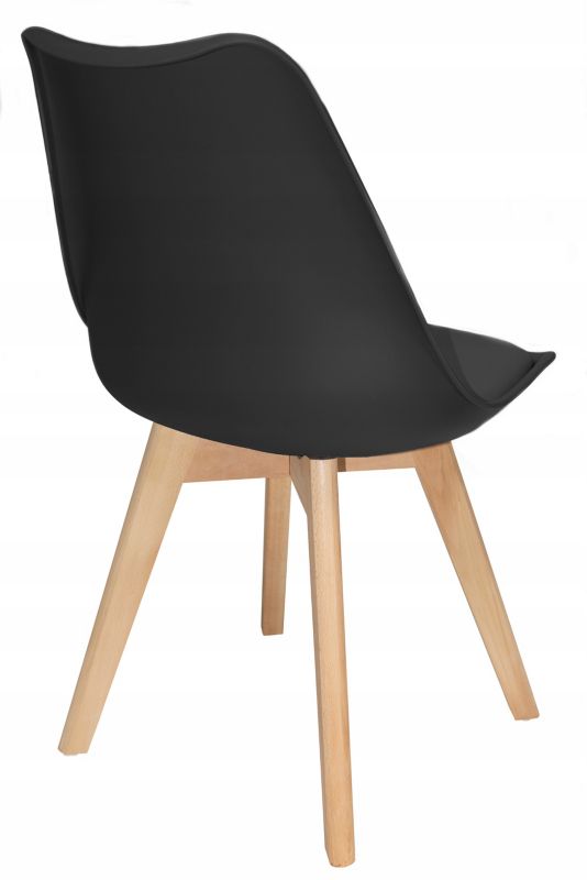 https://media2.castorama.pl/is/image/CastoramaPL/krzes-o-skandynawskie-jumi-do-jadalni-salonu-kuchni-kuchenne-oslo-czarne-1-szt-~5900410599178_08c_MP