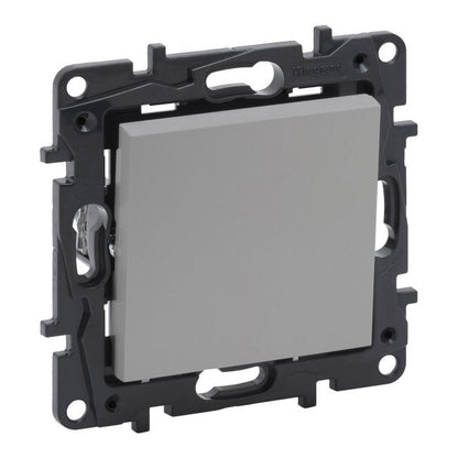 Enkelt afbryder Legrand Niloe Step aluminium