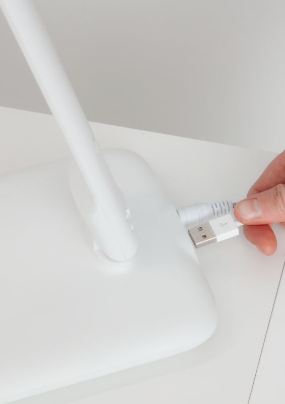 GoodHome Conjola 600 LED bordlampe i hvid