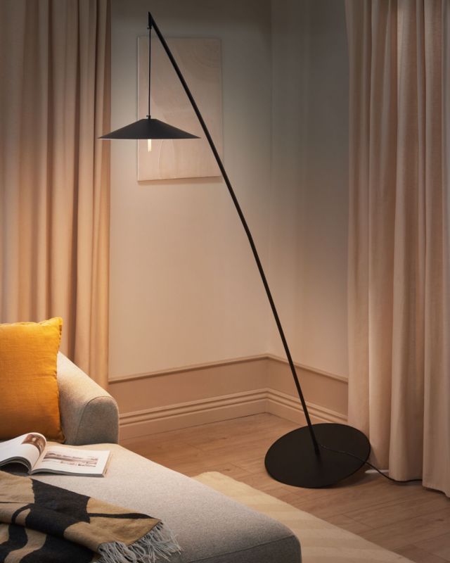 Comalie metal gulvlampe sort 1 stk.