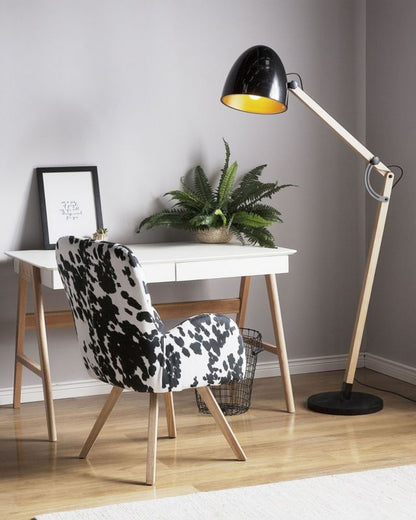 Gulvlampe Hetton træ sort 1 stk.