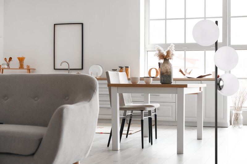 Gulvlampe Light Home LH Siena 3x E27 60W sort/krom med hvid skærm 1 stk.