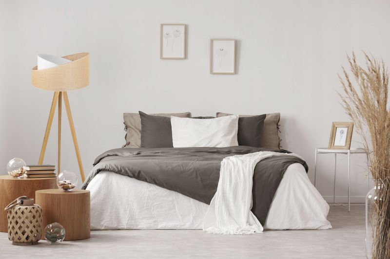 Gulvlampe med trefod Light Home LH Juta træ 1x E27 60W naturlig 1 stk.