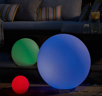 Hansboro solcellelampe kugle 30 cm RGB hvid