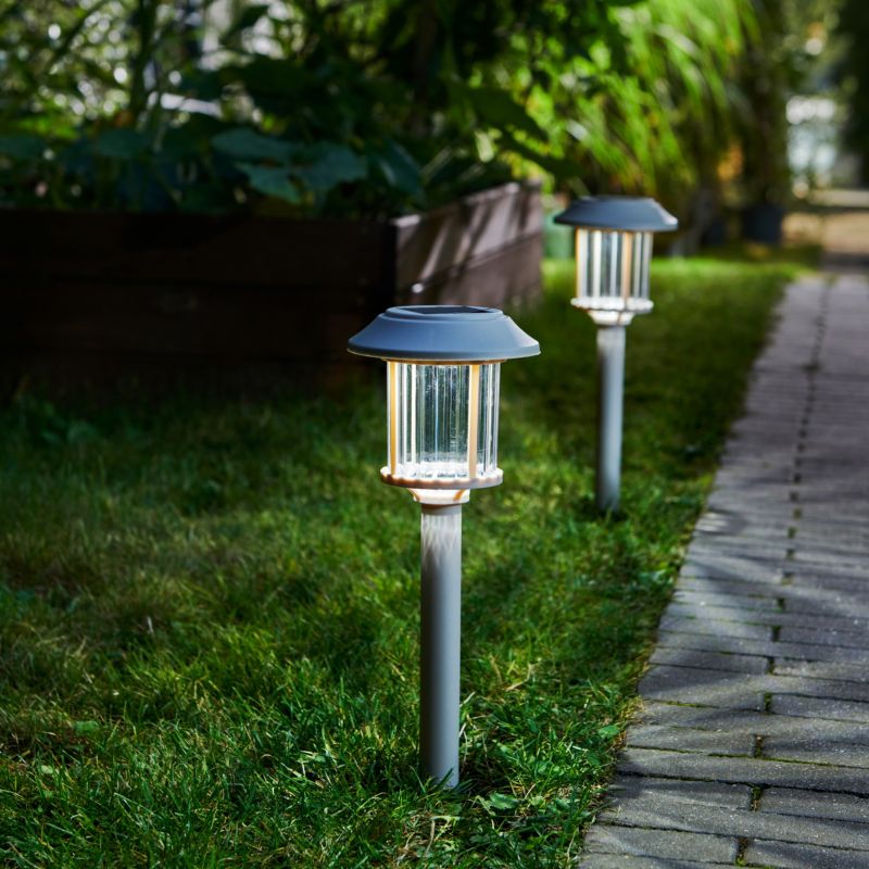 Solcellelampe med spyd Bublik i cremefarve