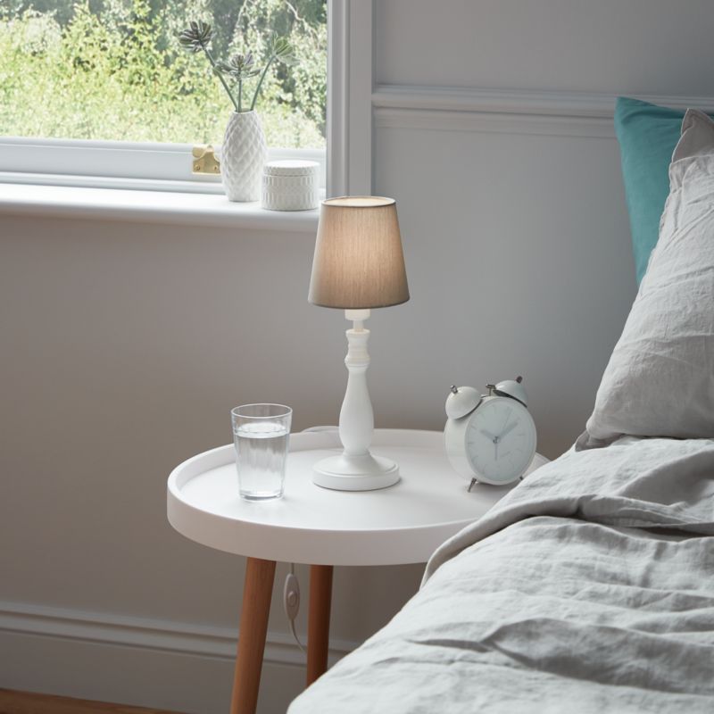 GoodHome Tulou bordlampe 1-punkts E14 hvid