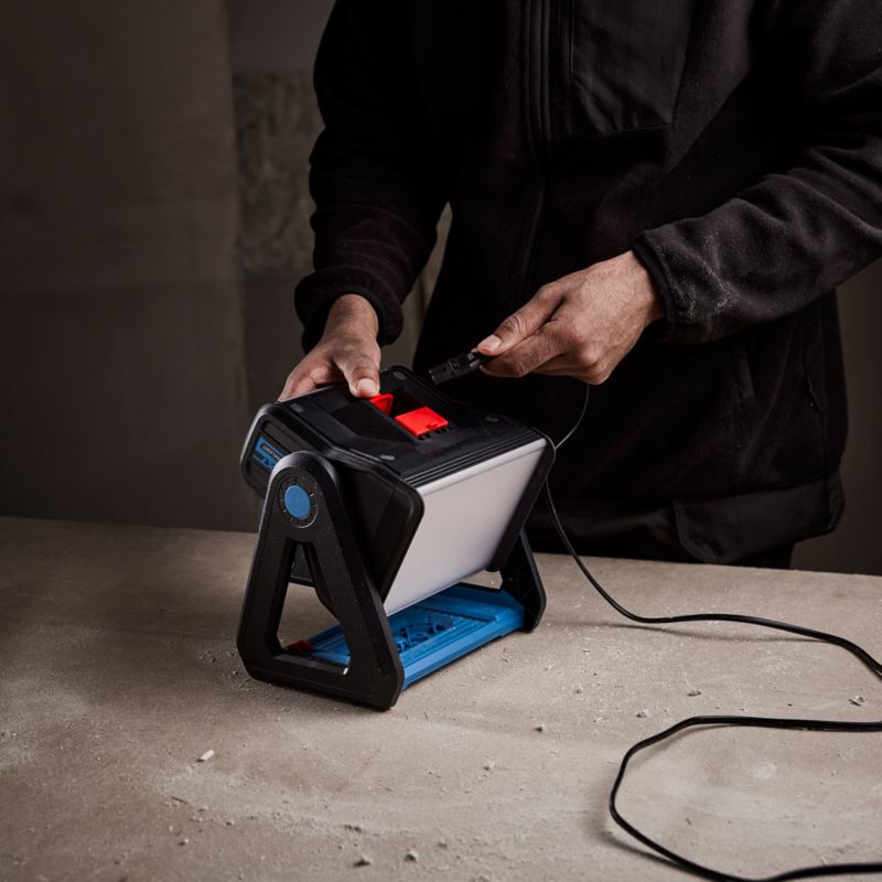 Værkstedslampe 18 V 2000 lm Uden Batteri