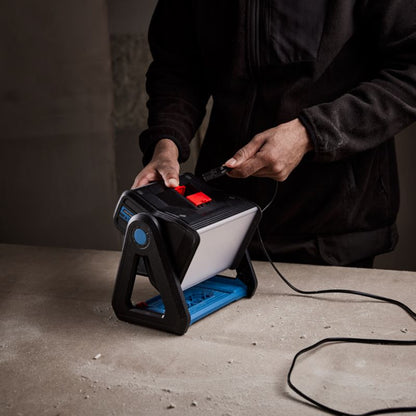 Værkstedslampe 18 V 2000 lm Uden Batteri