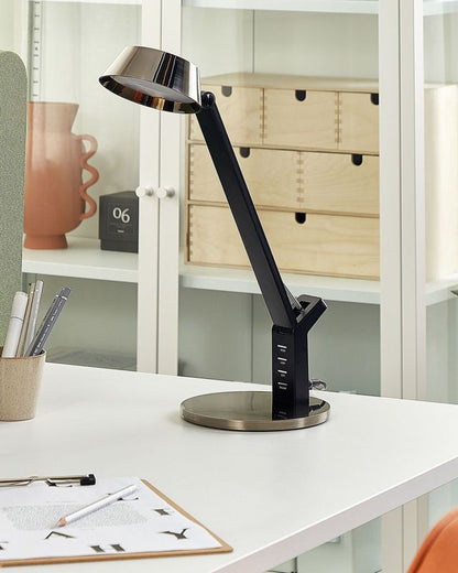 Chamaeleon skrivebordslampe i messing, 1 stk.