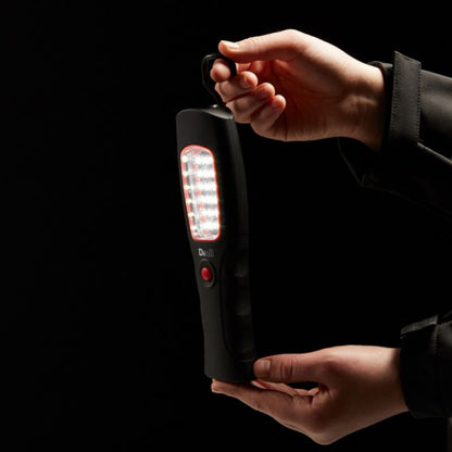 Diall lampe med 18 LED, rød, 80 lm, 4 AAA-batterier