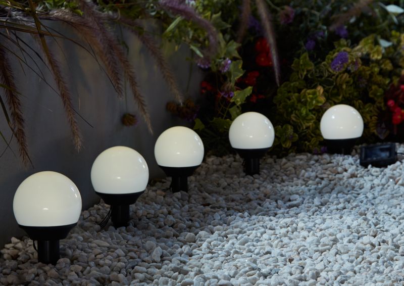 Solcellelampe kugle 9 cm til nedstikning, 5 stk.