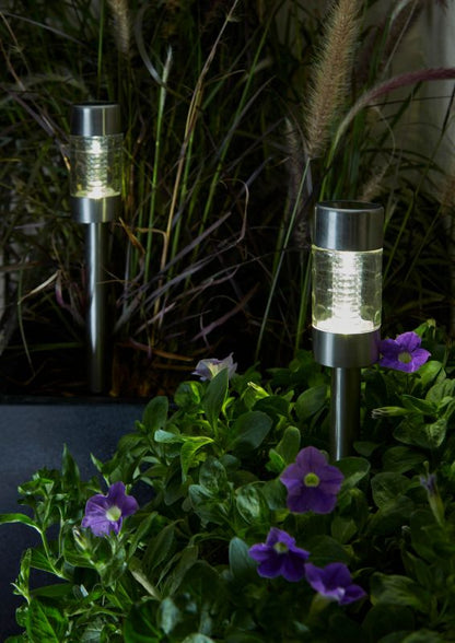 Sølvfarvet solcellelampe