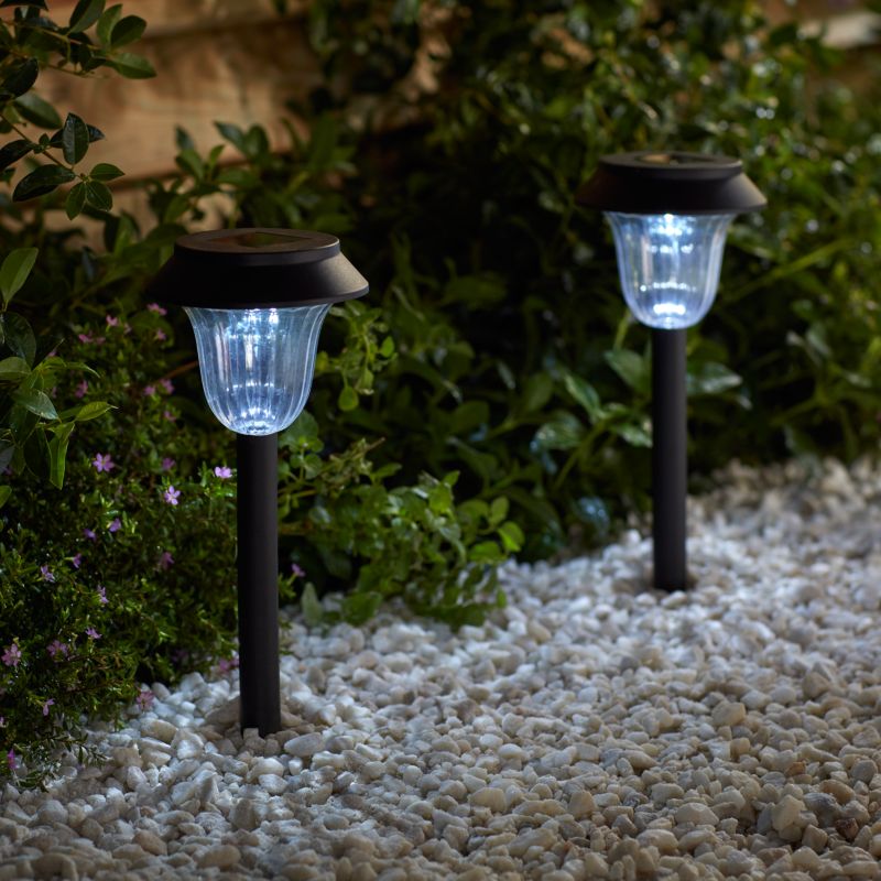 Sort solcellelampe med jordspyd 12 cm