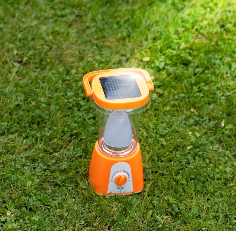 Vayox VA0125 campinglygte med genopladeligt batteri, solcelle og powerbank, 710 lm, 1 stk.