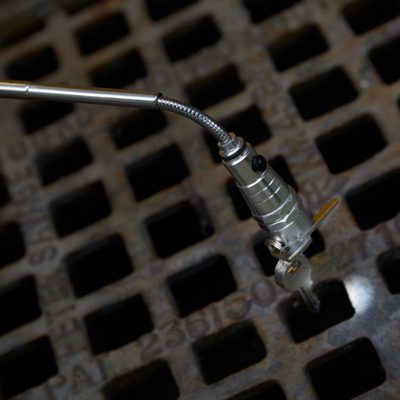 Diall LED-lommelygte i aluminium 10 lm 4 x LR44