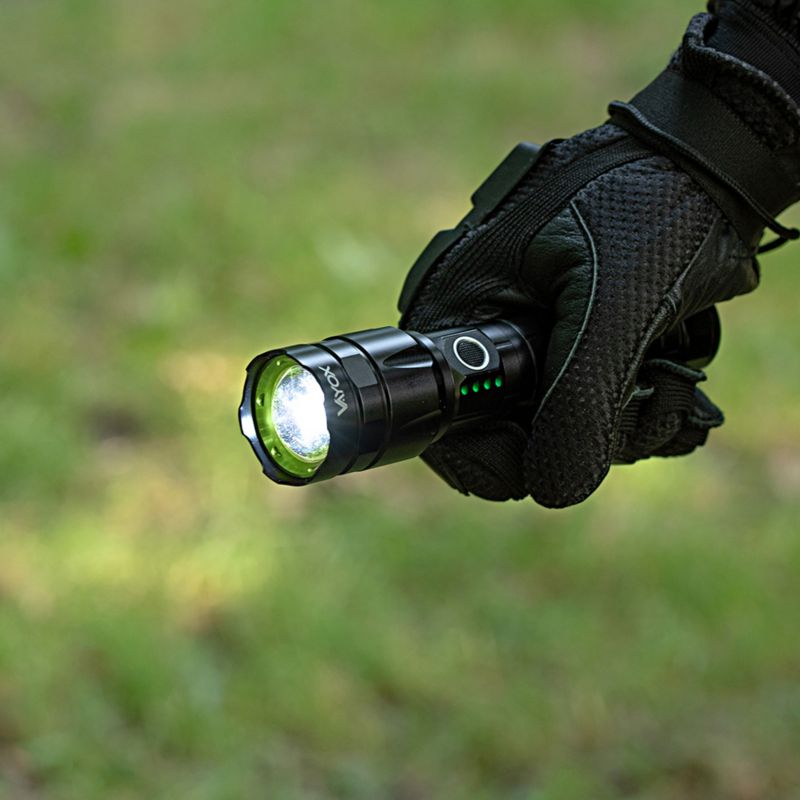 Vayox VA0108 taktisk genopladelig lommelygte med ZOOM, vandtæt IPX5, 1060 lm, 1 stk.