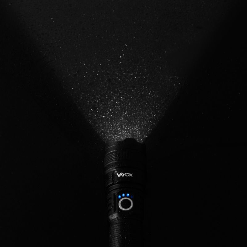 Vayox VA0179 taktisk genopladelig lommelygte med ZOOM 600 lm, 1 stk.