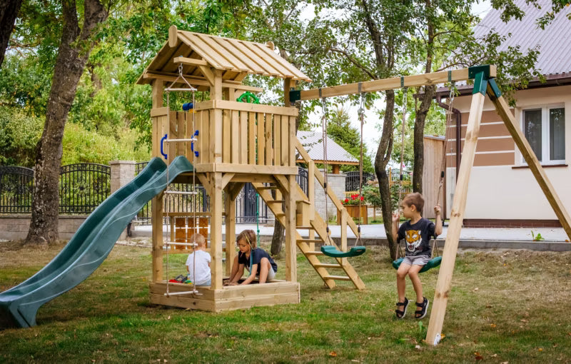 Legetårn Træ 380x410 cm med Rutsjebane og Gynge