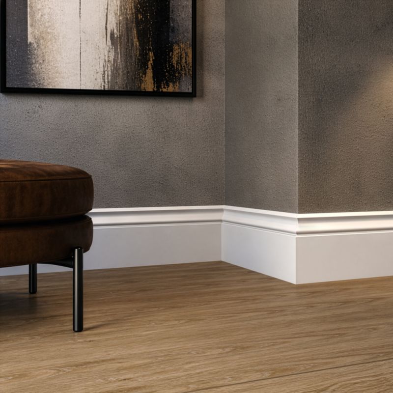 MDF Fodpanel Ogee 240 cm Hvid 18 mm
