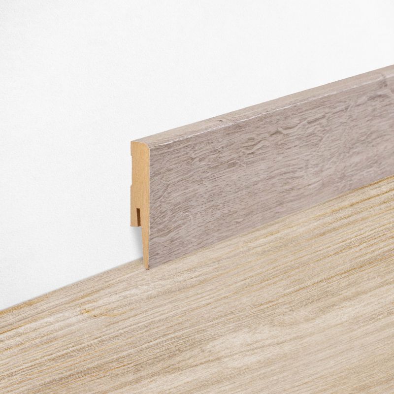 MDF Fodliste LO9 240 cm Eg Lys 80 mm