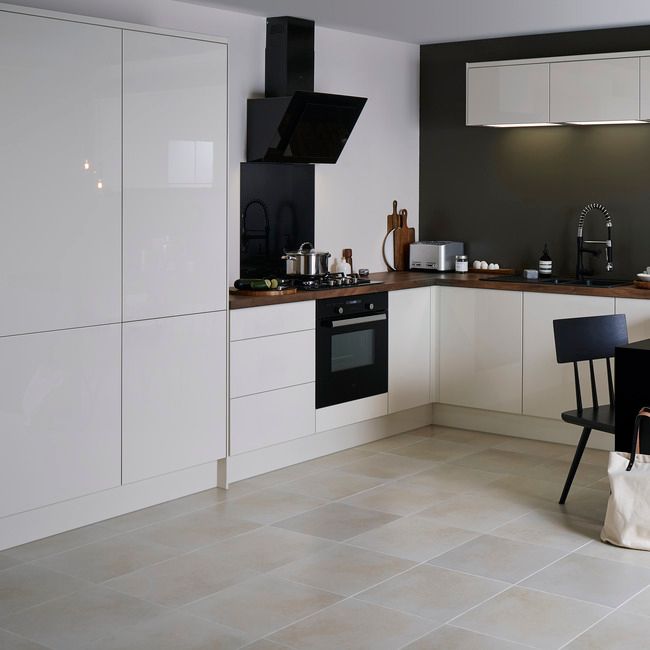 GoodHome Stevia afslutningsliste 240 x 3,5 cm kremet blank