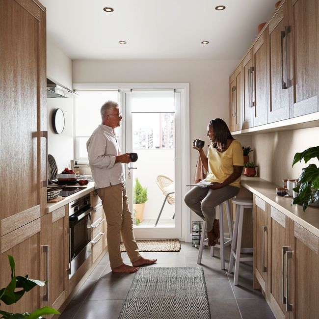 Top- og bundafslutningsliste GoodHome Alpinia egetræ