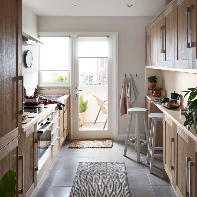 Top- og bundafslutningsliste GoodHome Alpinia egetræ
