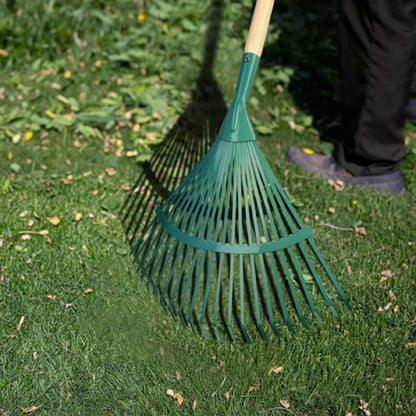 Løvrive Metal med Træskaft 39 cm