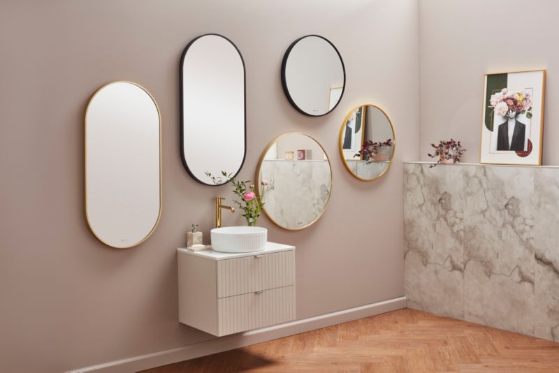 Ovalt spejl Dubiel Vitrum Joy 50 x 100 cm med guldramme