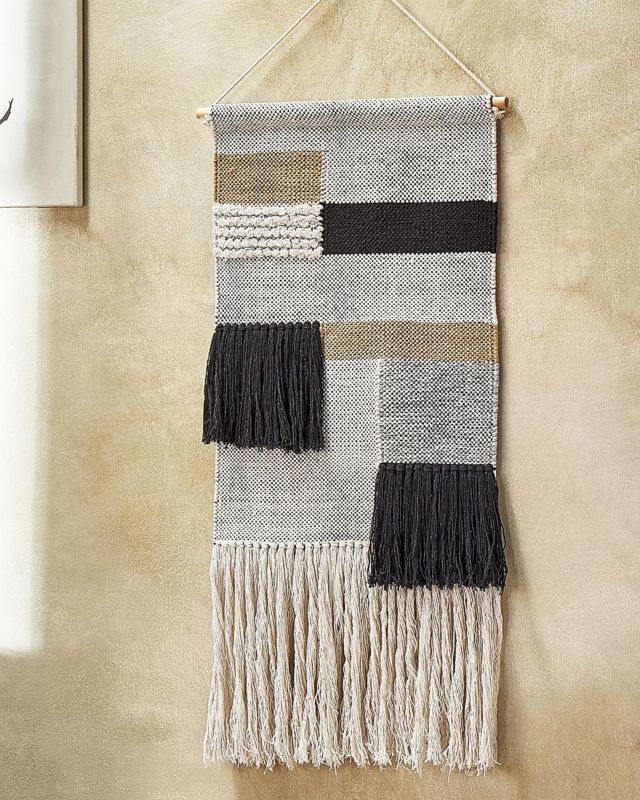 Hængende makramé vægdekoration i bomuld, beige, 1 stk.