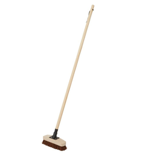 Kosteffektiv kost med træskaft 23 cm