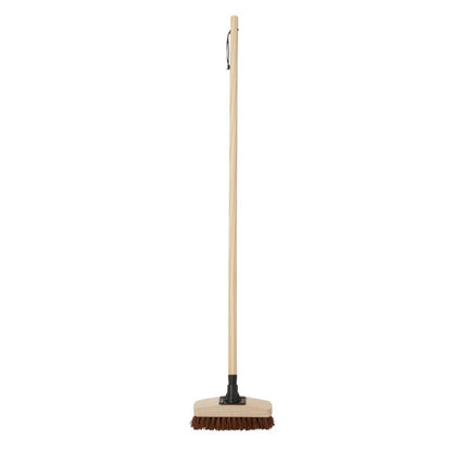 Kosteffektiv kost med træskaft 23 cm