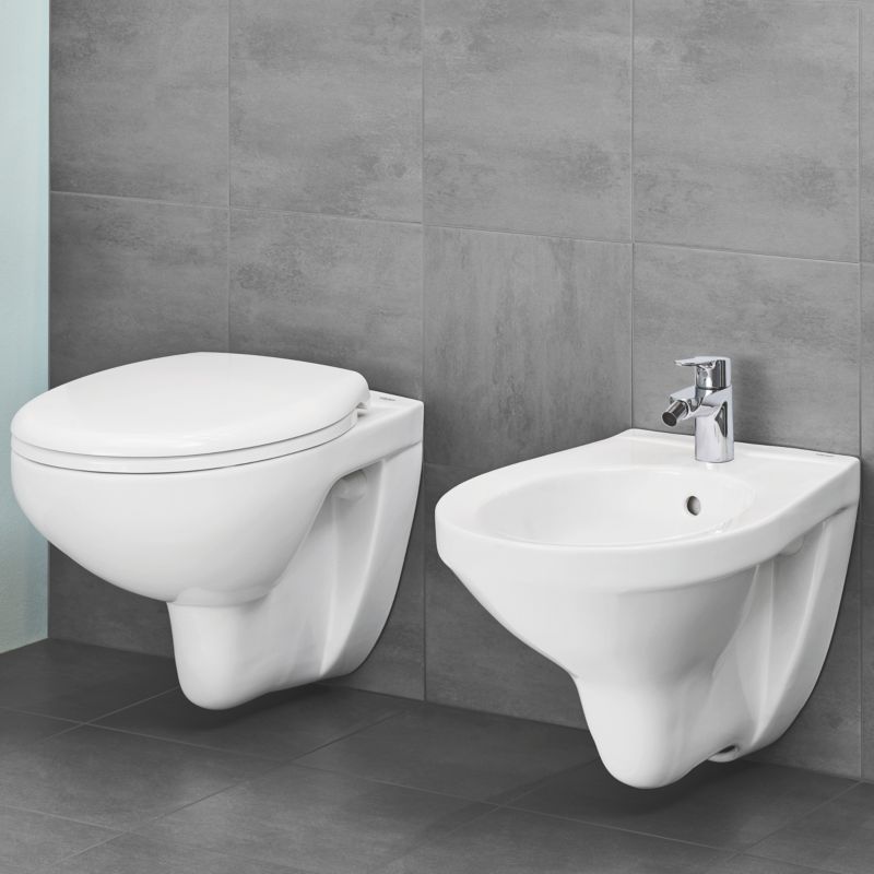 Væghængt Toilet Grohe Bau Ceramic med Softclose Sæde, Randløs, Hvid