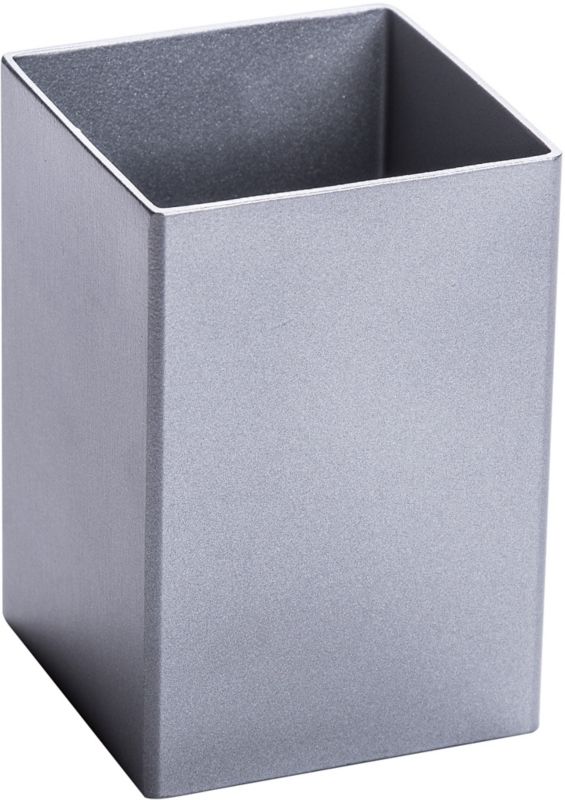 Montering af massiv stolpe Kornik 75 x 75 mm i sølv