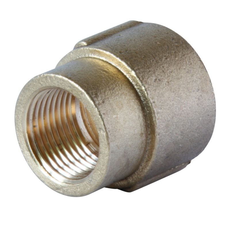 Messing reduktionsmuffe med indvendigt gevind 3/4" x 1/2"