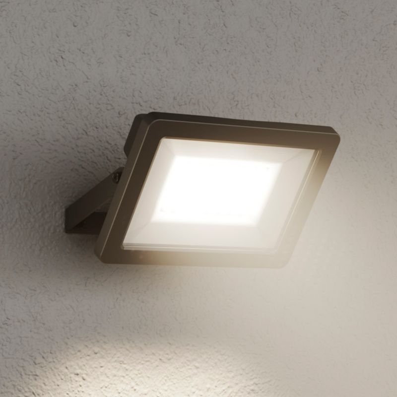 GoodHome Lucan 30 W projektør i mat‑sort