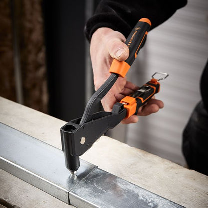 Magnusson nittemaskine til flækkenitter