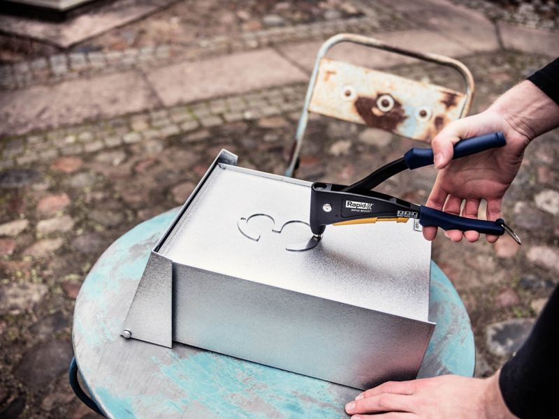 Rapid Multi RP40 nittemaskine med kuffert