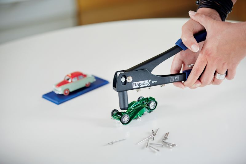 Universal nittemaskine Rapid RP10 + 100 nitter