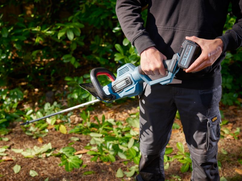 Erbauer 18 V 51 cm akku-hækkeklipper uden batteri