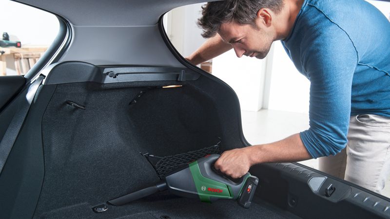 Bosch UniversalVac 18 V håndstøvsuger med tilbehør uden batteri
