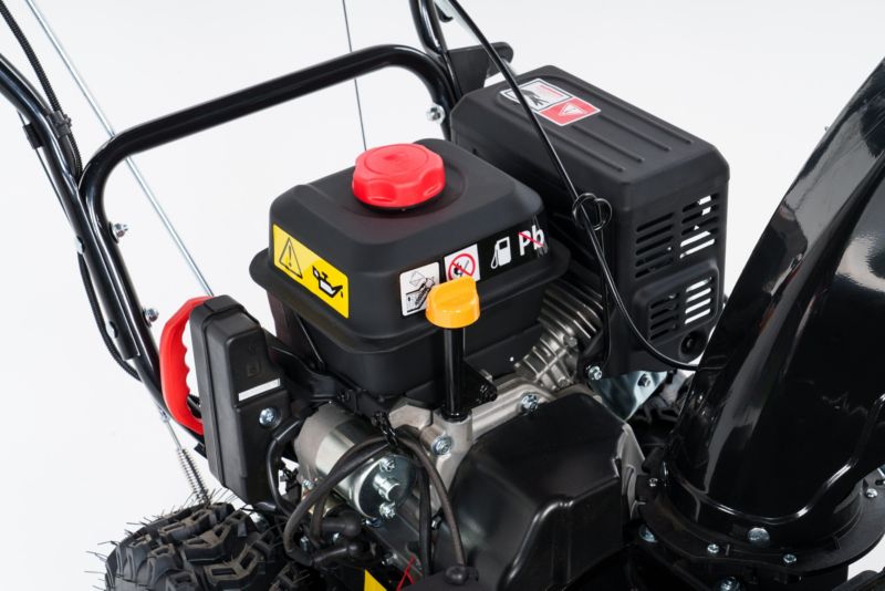 Benzindrevet snefjerner NAC 4,4 kW 76 cm