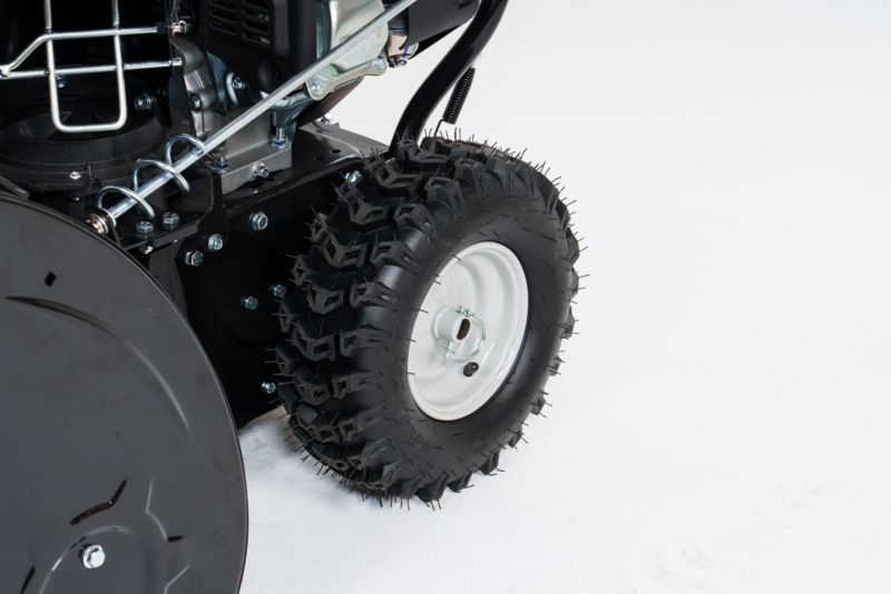 Benzindrevet snefjerner NAC 4,4 kW 76 cm